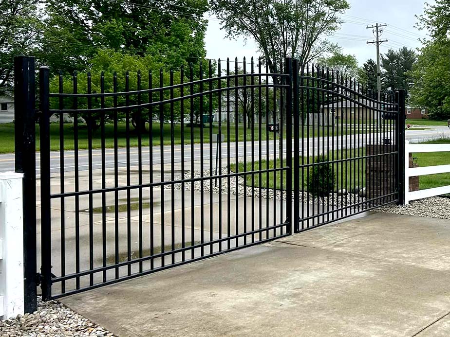 Estate gate options in the Indianapolis Indiana area.